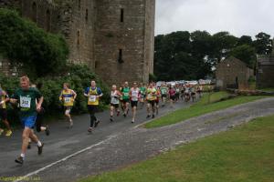 Overall 1st and 2nd winners leaving start at Bolton Castle